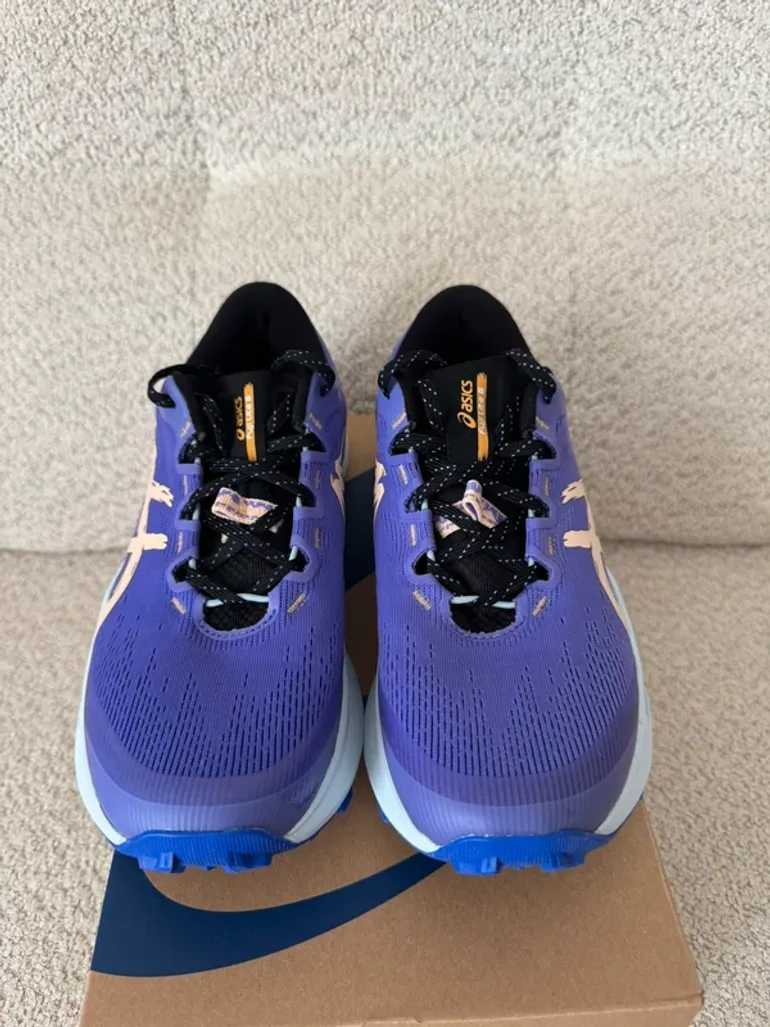 Tweedehands Asics Fuji Lite 6 bike — afbeelding 2 van 4