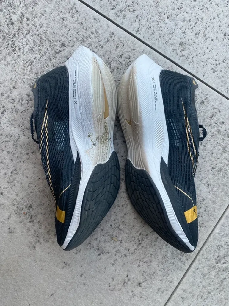 Used Nike ZoomX Vaporfly Next% 2 bike — image 5 of 13