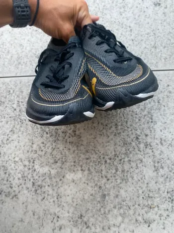 Used Nike ZoomX Vaporfly Next% 2 bike — image 12 of 13