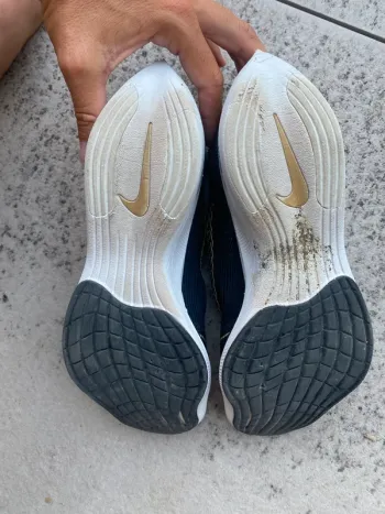 Used Nike ZoomX Vaporfly Next% 2 bike — image 6 of 13
