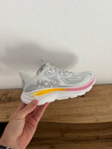 Used Hoka Clifton 10 Running Shoes