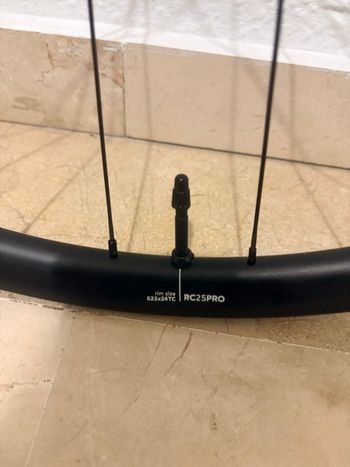 Gebrauchtes Orbea RC25PRO 2026 bike — Bild 3 von 6