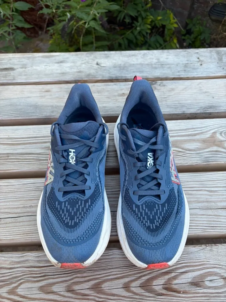 Used Hoka Skyflow bike — image 2 of 5