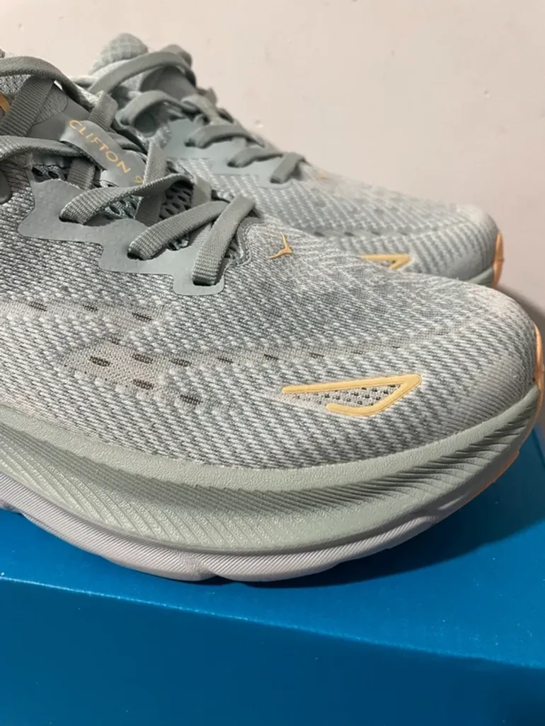Used Hoka Clifton 9 bike — image 7 of 14