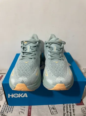 Used Hoka Clifton 9 bike — image 3 of 14