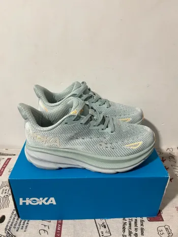 Used Hoka Clifton 9 bike — image 2 of 14