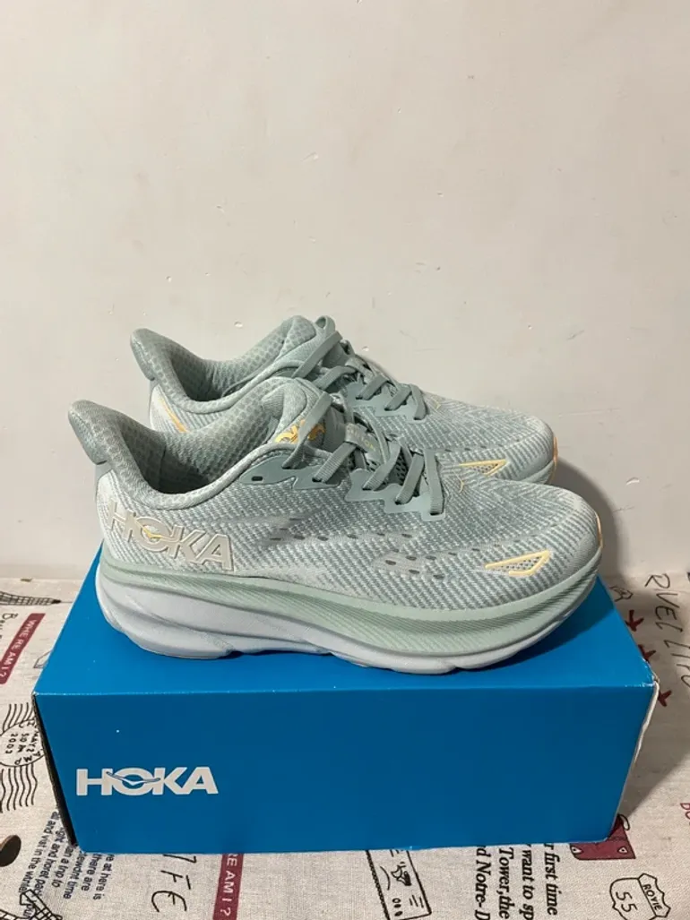 Used Hoka Clifton 9 bike — image 2 of 14