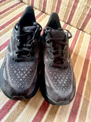 Used Hoka Clifton 9 bike — image 9 of 9