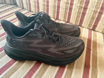 Used Hoka Clifton 9 bike — image 8 of 9
