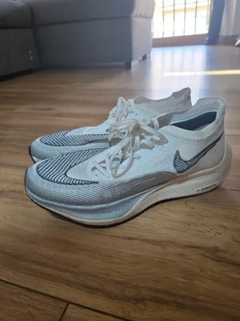 Used White ZoomX Vaporfly NEXT% 2 bike — image 1 of 7