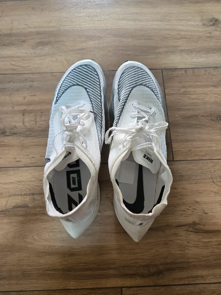 Used White ZoomX Vaporfly NEXT% 2 bike — image 7 of 7