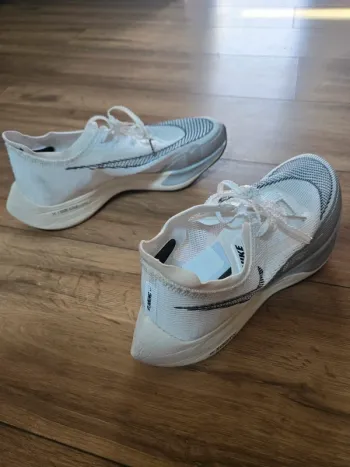 Used White ZoomX Vaporfly NEXT% 2 bike — image 2 of 7