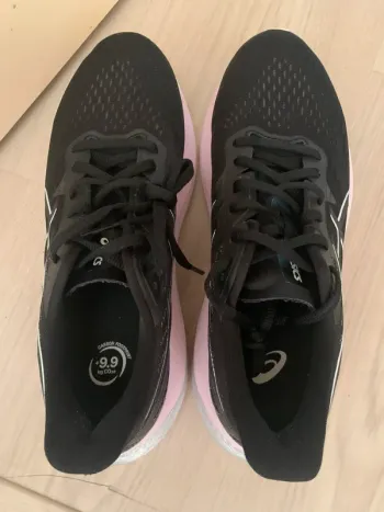 Used Asics GT-2000 12 bike — image 3 of 9