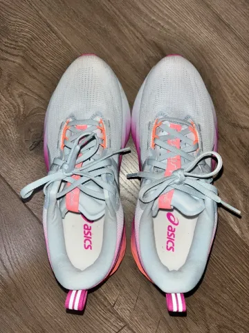 Asics Novablast Running Shoes usato