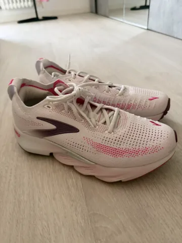 Used Brooks Glycerin Flex Running Shoes