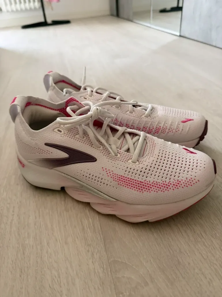 Used Brooks Glycerin Flex bike — image 1 of 2