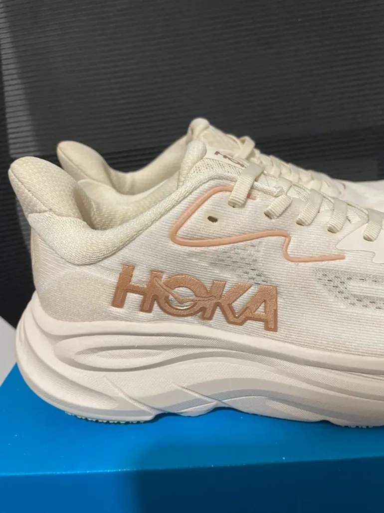 Used Hoka Clifton 10 bike — image 2 of 14