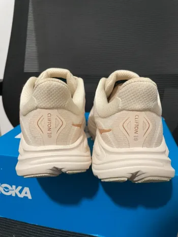 Used Hoka Clifton 10 bike — image 8 of 14