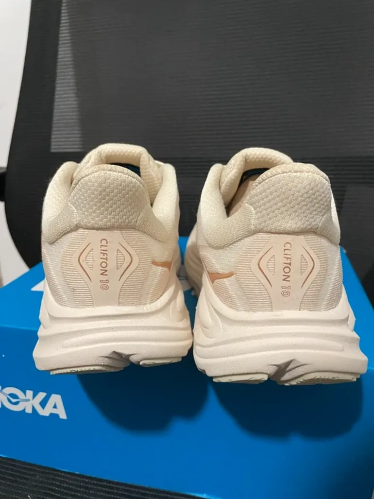 Used Hoka Clifton 10 bike — image 8 of 14
