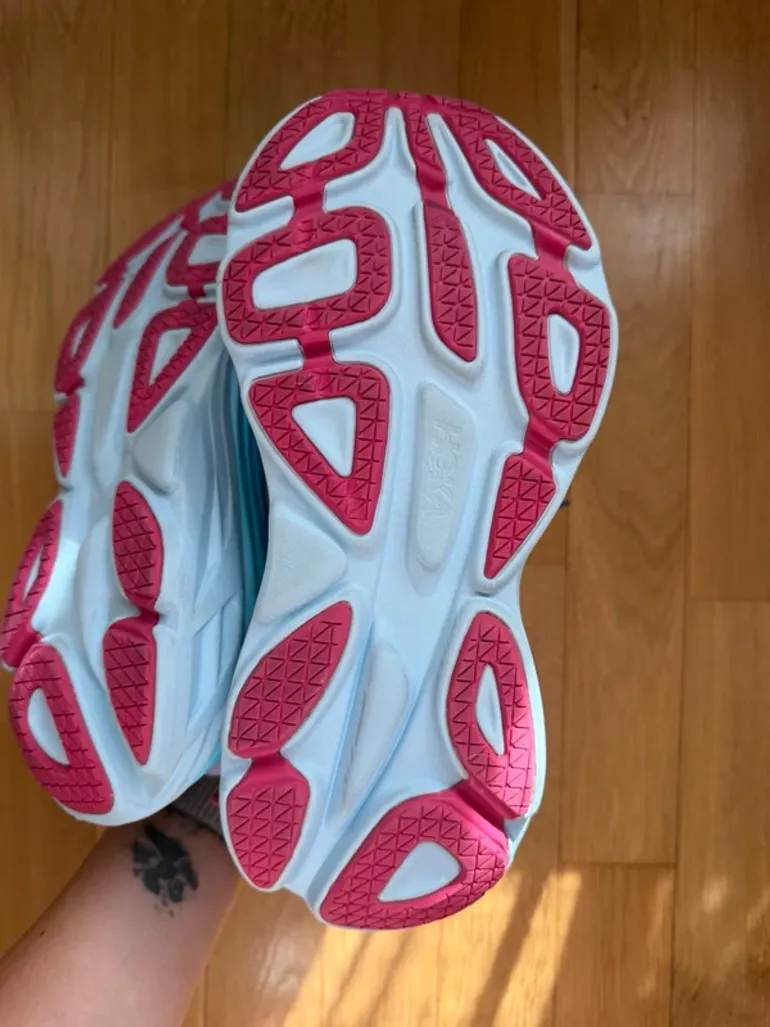 Used Hoka Bondi 8 bike — image 8 of 11