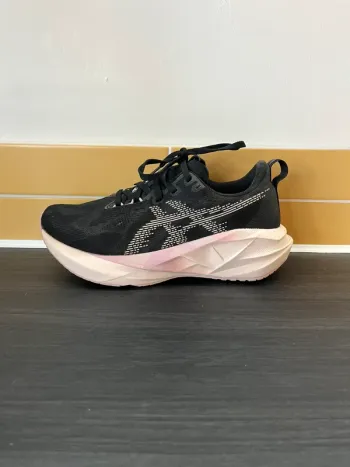 Used Asics Novablast 5 bike — image 9 of 14