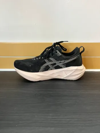 Used Asics Novablast 5 bike — image 8 of 14