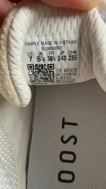 Used Adidas Light Boost bike — image 6 of 7