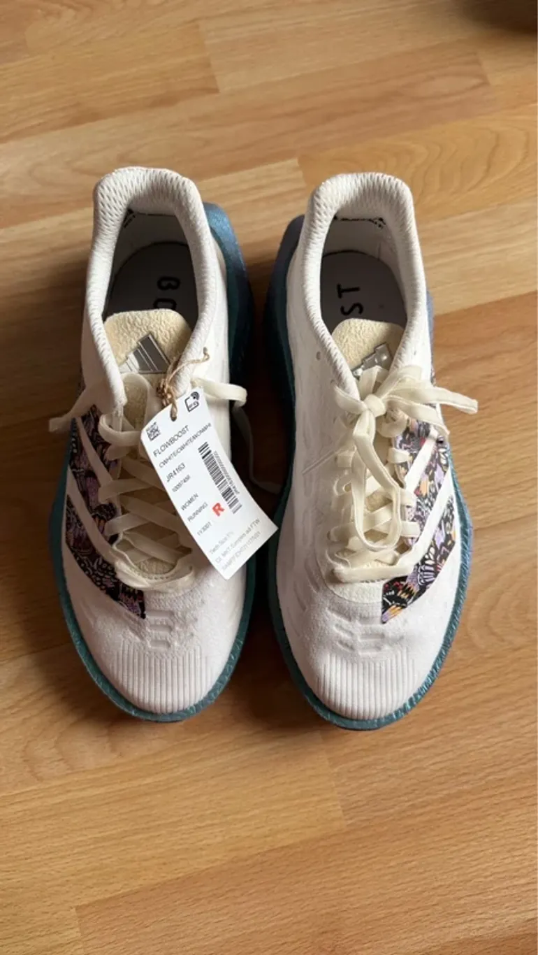 Used Adidas Light Boost bike — image 2 of 7