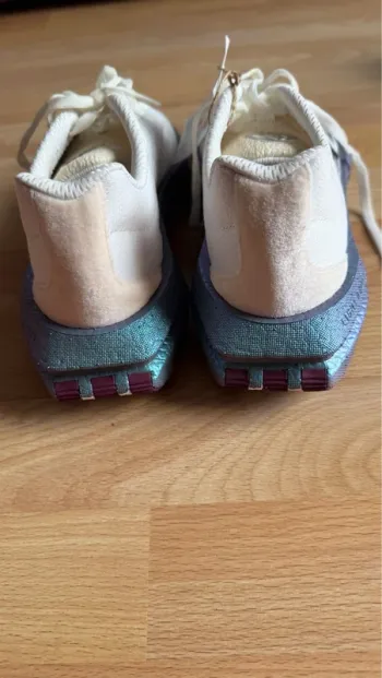 Used Adidas Light Boost bike — image 5 of 7