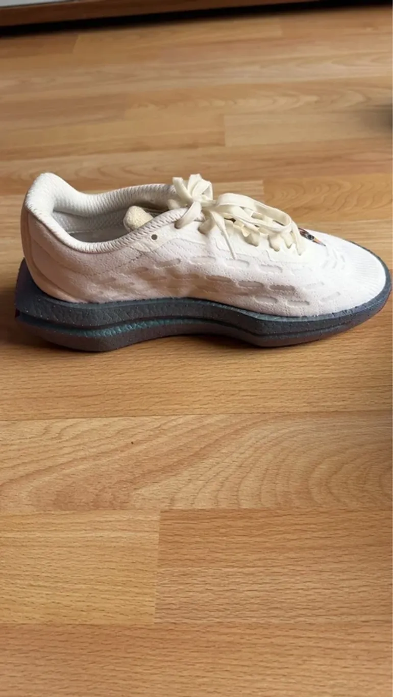 Used Adidas Light Boost bike — image 4 of 7