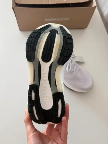 Used Adidas Ultraboost bike — image 4 of 5