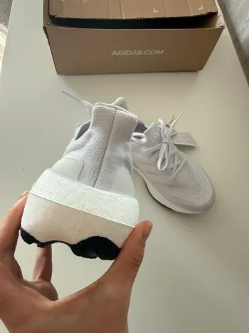 Used Adidas Ultraboost bike — image 5 of 5
