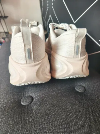 Nike Vomero Plus bike usato — immagine 4 di 5