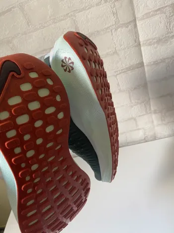 Gebrauchtes Nike ReactX Infinity Run 4 bike — Bild 5 von 7