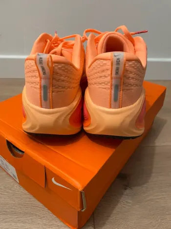 Used Nike Vomero Plus bike — image 5 of 5
