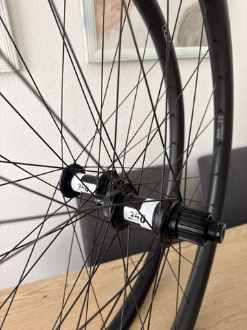Ocuo MP30TEAM Carbon 2024 Wheels d'occasion