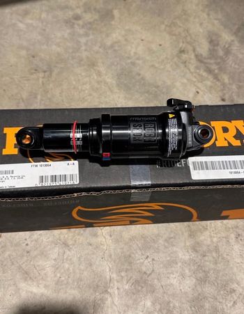 Tweedehands Rock Shox rock monarc 2025 bike — afbeelding 3 van 6