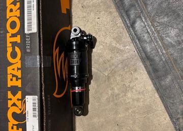 Used Rock Shox rock monarc 2025 bike — image 4 of 6