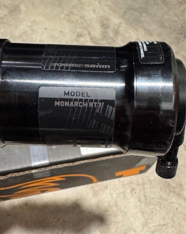 Tweedehands Rock Shox rock monarc 2025 bike — afbeelding 6 van 6