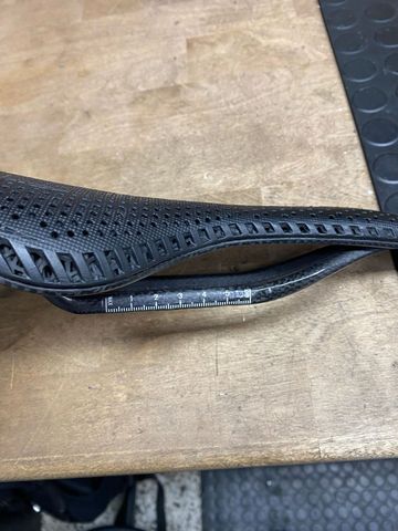 Tweedehands selves Carbon Saddle 2026 bike — afbeelding 3 van 5