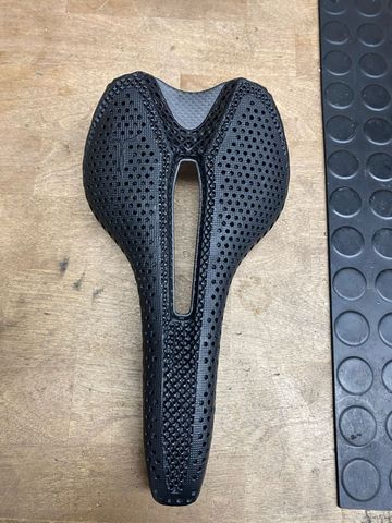 Tweedehands selves Carbon Saddle 2026 bike — afbeelding 2 van 5