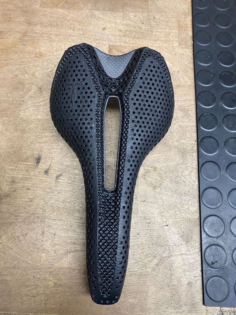 Tweedehands selves Carbon Saddle 2026 bike — afbeelding 2 van 5