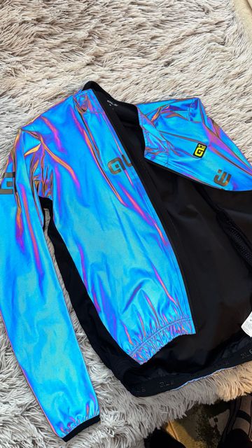 Brugt AGU Ale Iridescent Reflective Long Sleeve Jacket 2025 bike — billede 2 af 9