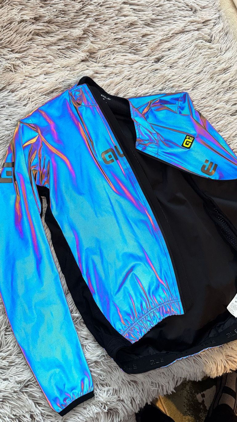 Brugt AGU Ale Iridescent Reflective Long Sleeve Jacket 2025 bike — billede 2 af 9