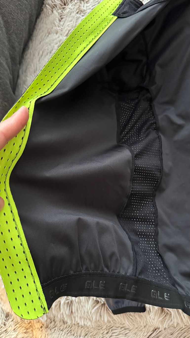 Brugt AGU Ale Iridescent Reflective Long Sleeve Jacket 2025 bike — billede 9 af 9