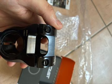 cast componets Cast Components Handlebar and Stem bike d'occasion — image 3 sur 4
