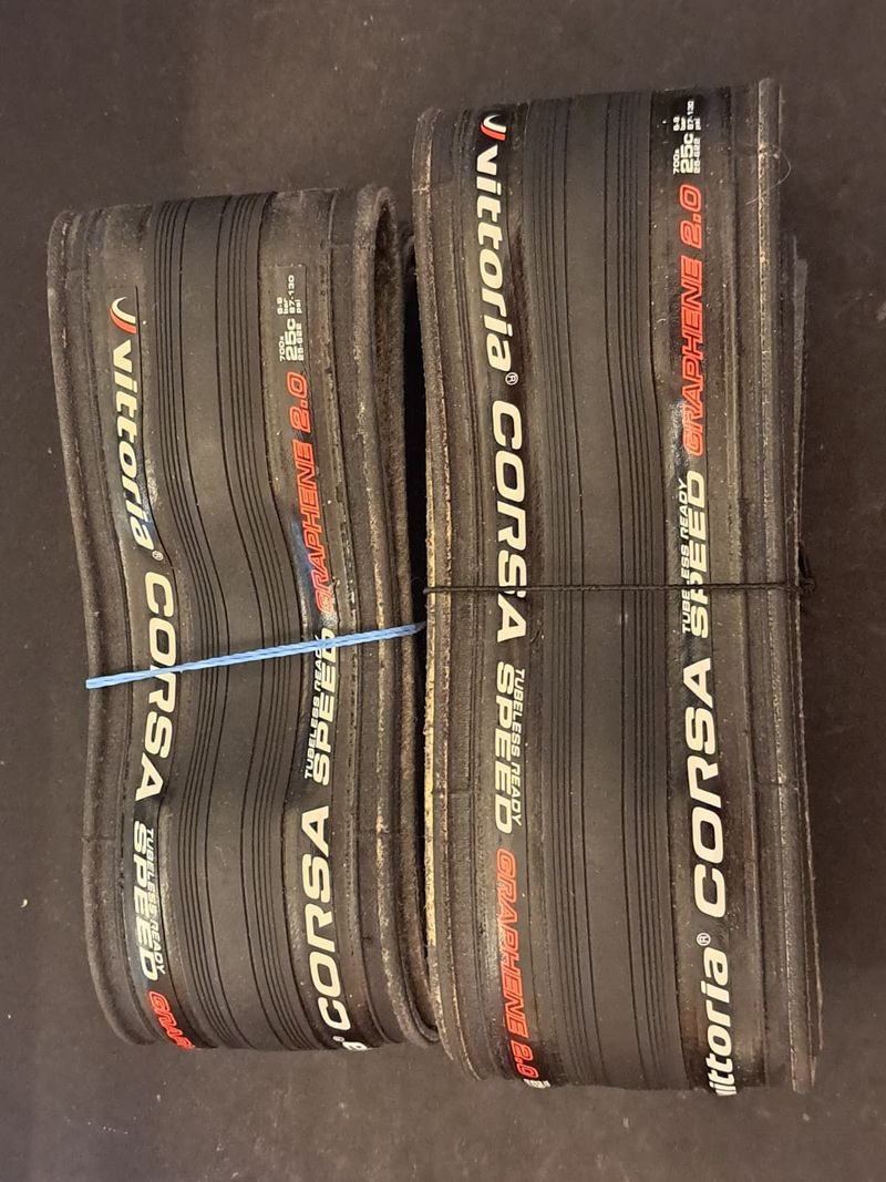 Używany Vittoria Corsa Speed Graphene 2.0 TLR 2025 Tyres & Tubes