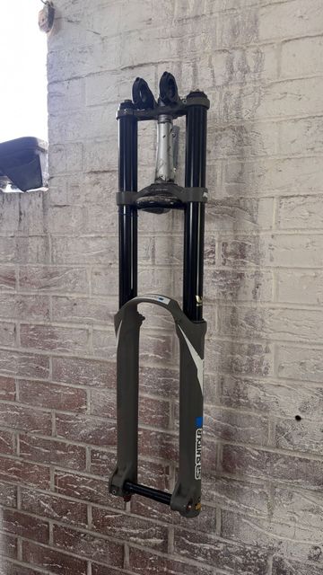 Używany Sr Suntour RUX Fork Fork