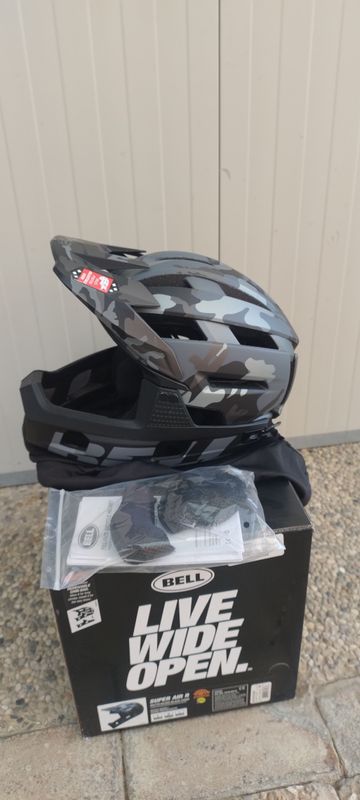 Brugt Bell Super Air R Helmet Mips 2025 bike — billede 4 af 12