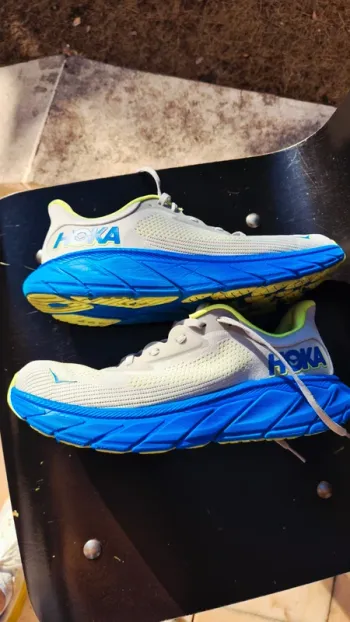 Gebrauchtes Hoka Arahi 7 bike — Bild 1 von 14